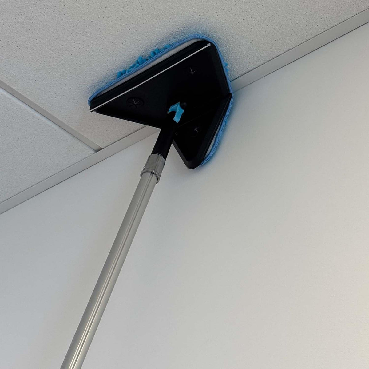 20ft Painted Wall Mop