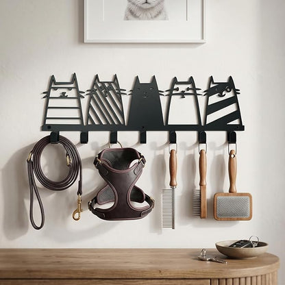 Metal Key Holder Wall Mount, Cute Cat Key Rack Hooks, Whimsical Animal Wall Art Organizer for Entryway, Kitchen, Hallway, Garage, Farmhouse Home Decor & Housewarming Gift (Cat Family)