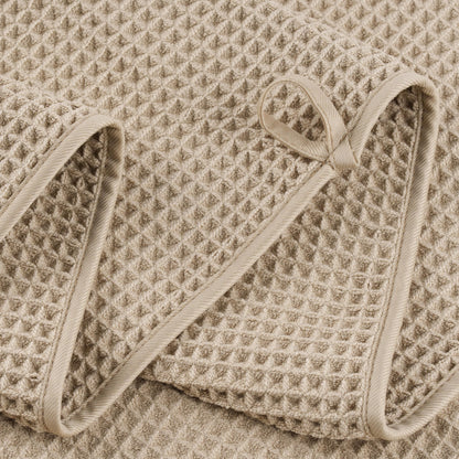 430 GSM Poly Blend Microfiber Quick Dry Waffle Bath Towel (4 Count)